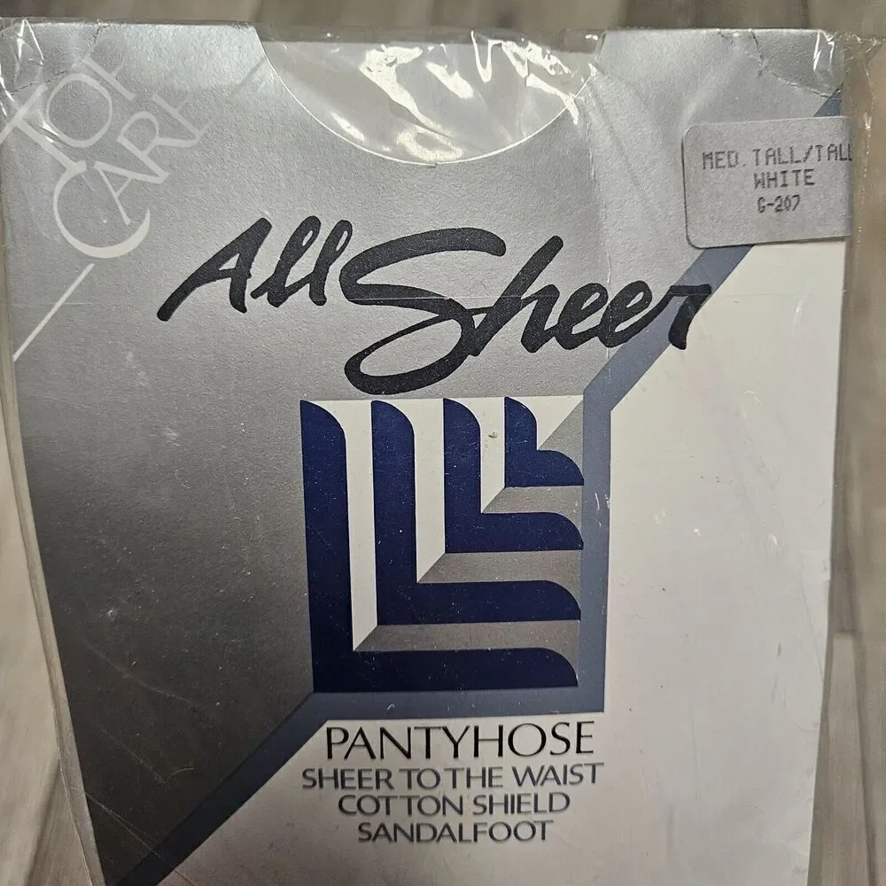 Top Care All Sheer Pantyhose Size Medium Tall White Sandalfoot Cotton Shield New